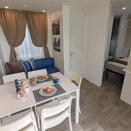 Mobile On Maggiore - Direct Access Chalet *